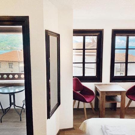 Villa Sapkar Lake View 오흐리드 외부 사진