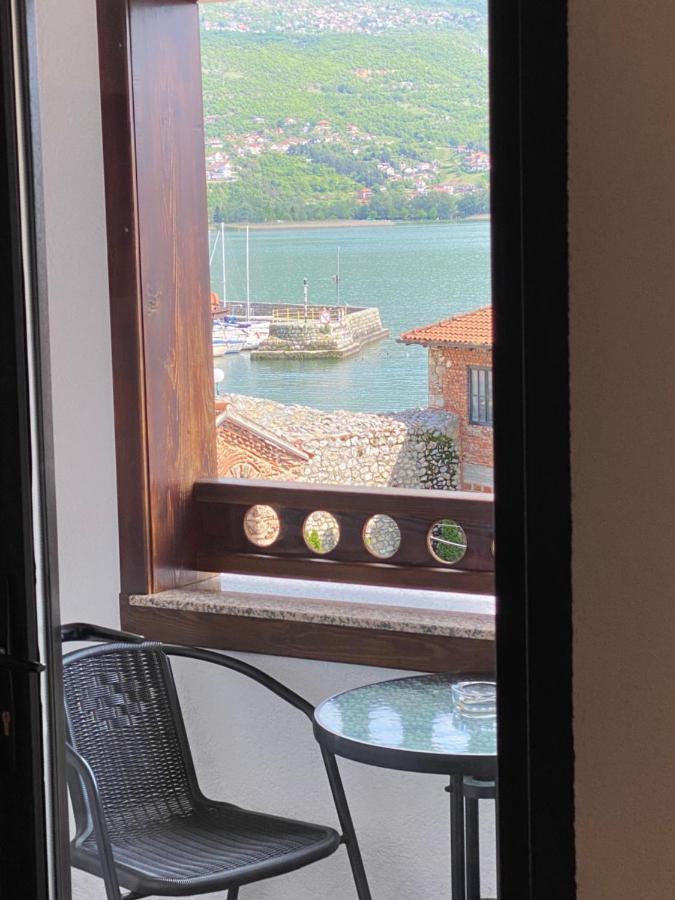 Villa Sapkar Lake View 오흐리드 외부 사진